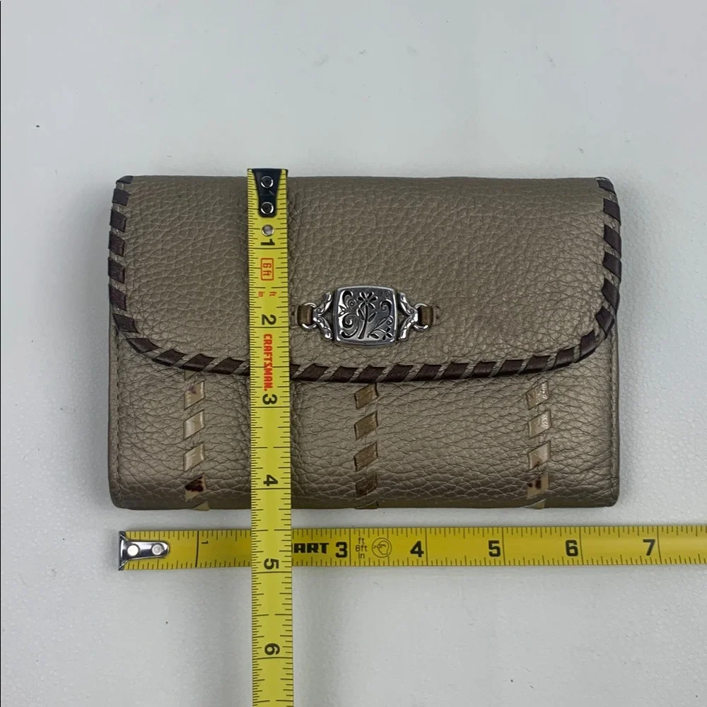 Brighton vintage leather wallet Tan with silver detail Multiple pockets